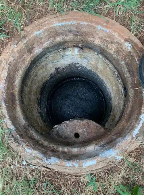 Fossa séptica depois da limpeza